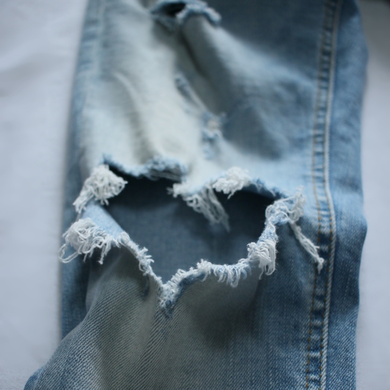 tpvs-destroyed denim