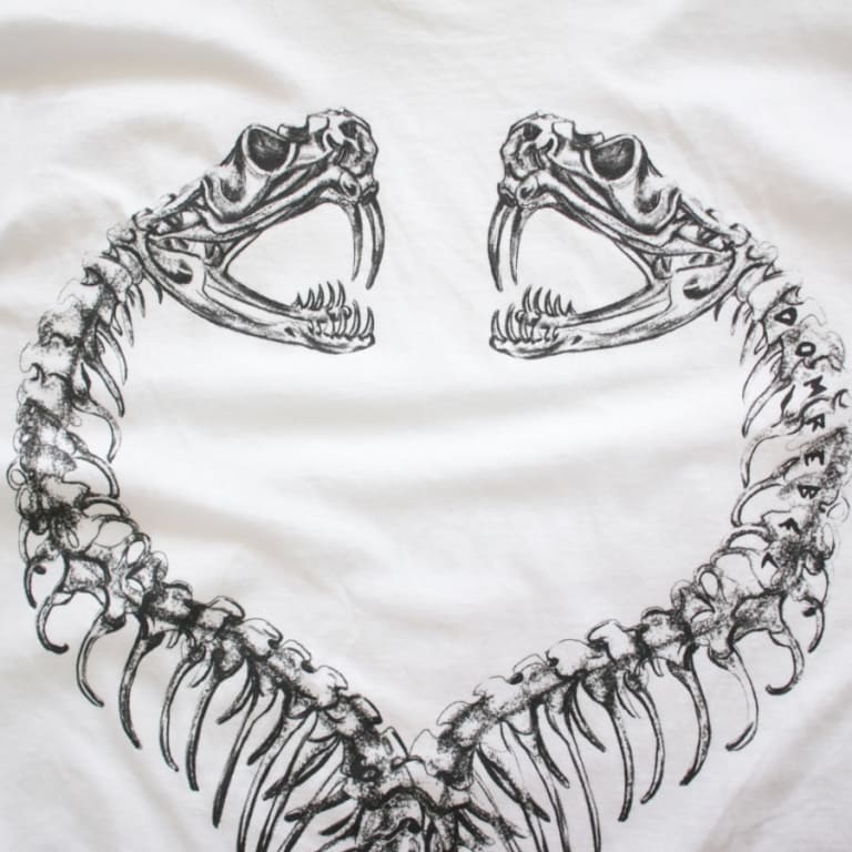 domrebel-tee-snake-wht