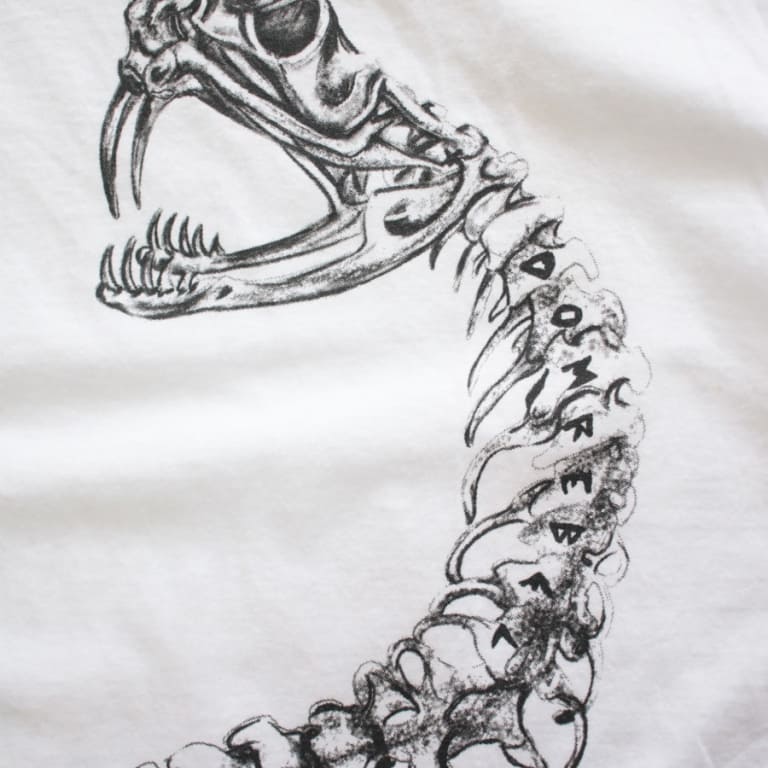 domrebel-tee-snake-wht