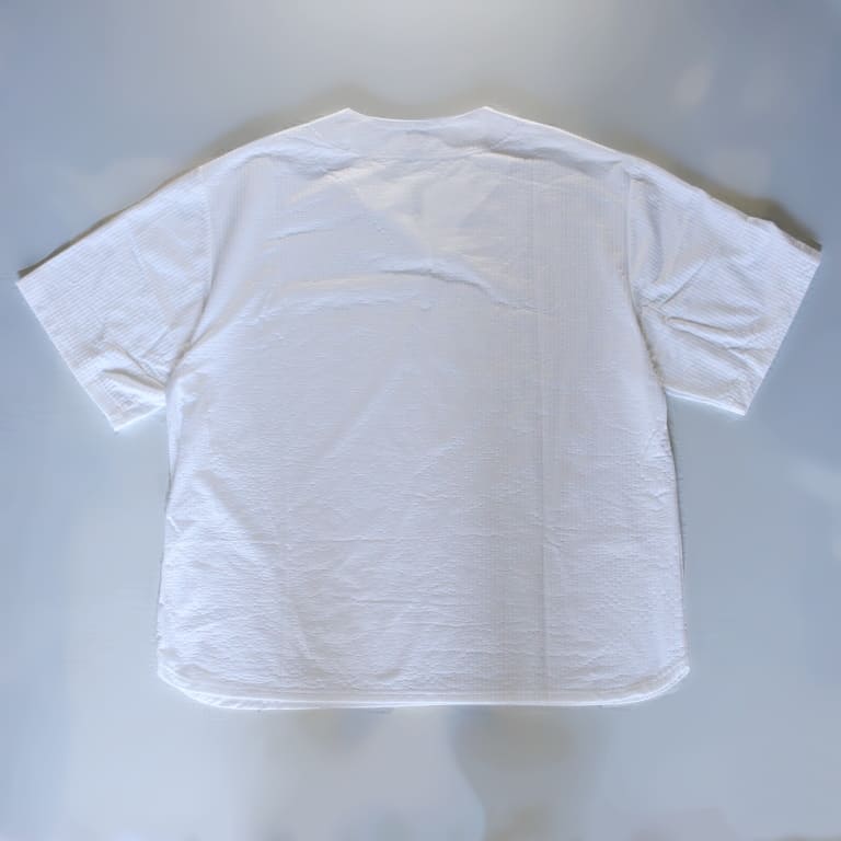 edit-seer sucker stretch tee wht