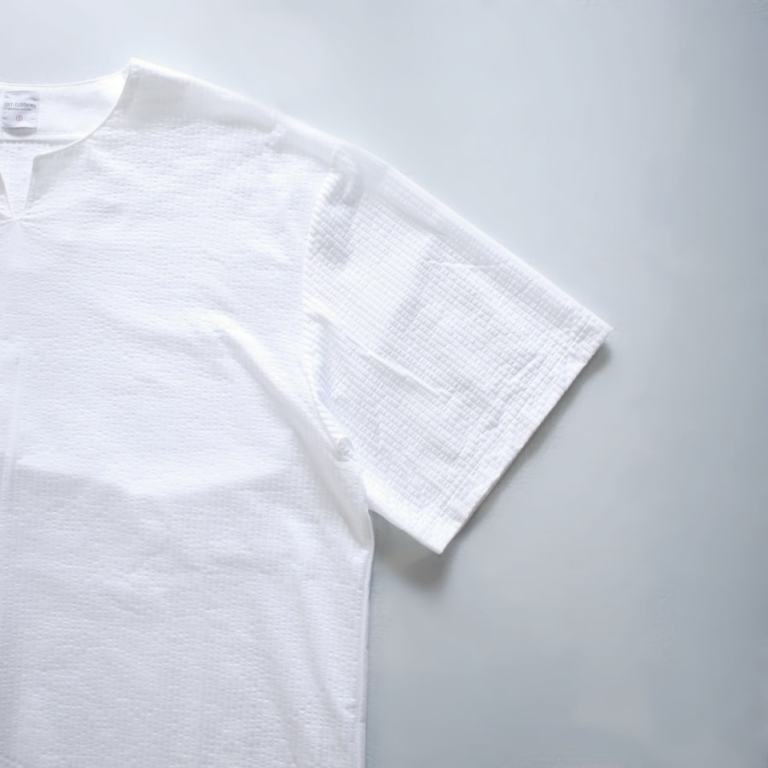 edit-seer sucker stretch tee wht