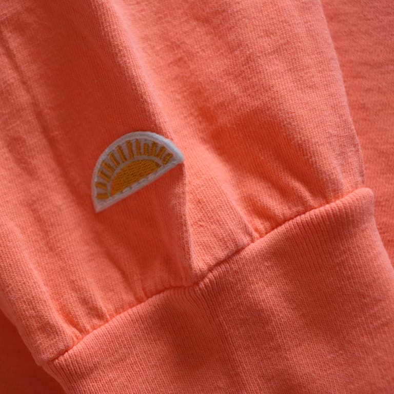 saltandmugs-checkersign-lstee-orange