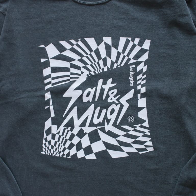 saltandmugs-checkersign-lstee-blk