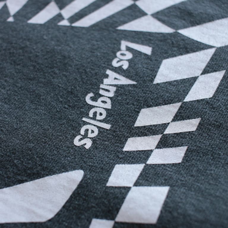 saltandmugs-checkersign-lstee-blk