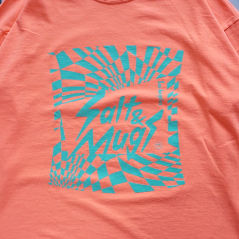 saltandmugs-checkersign-lstee-orange
