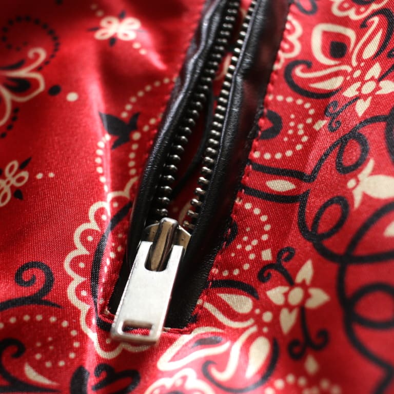 ouk-bomberjkt-redpaisley