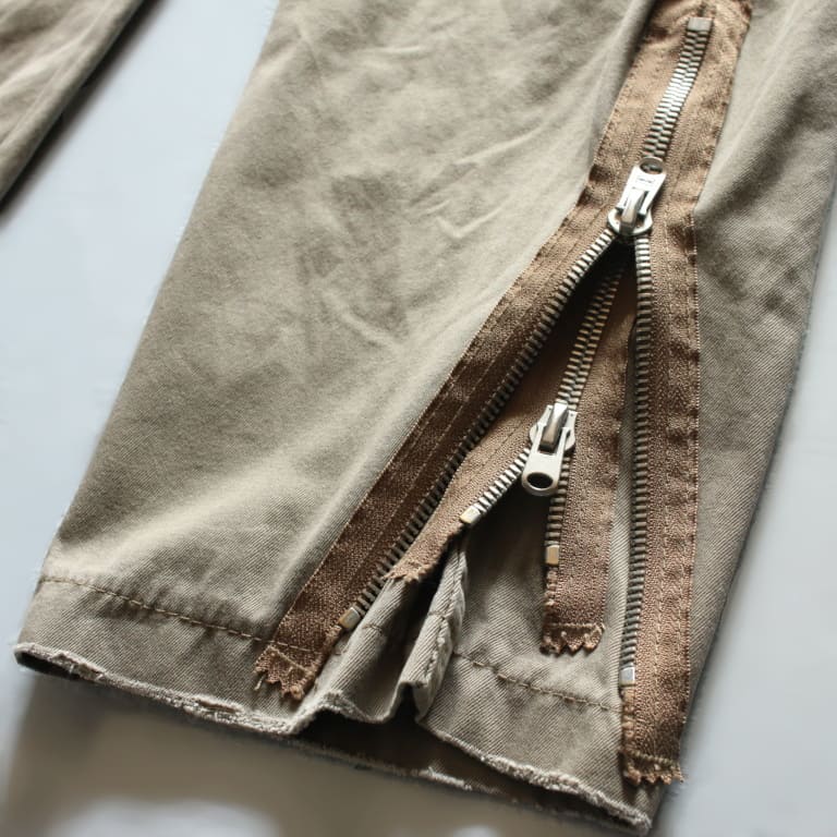 mnml-cargo baggy pants