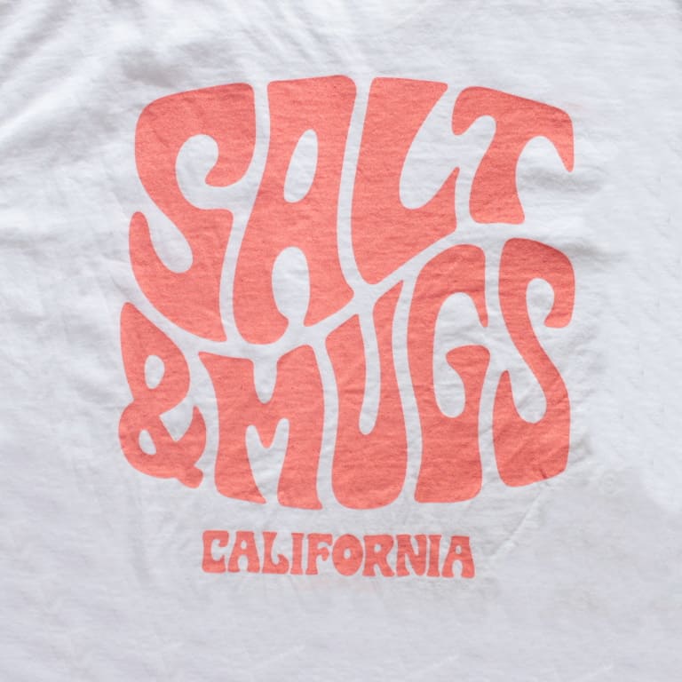 saltandmugs-psychedlic-logo tee-wht