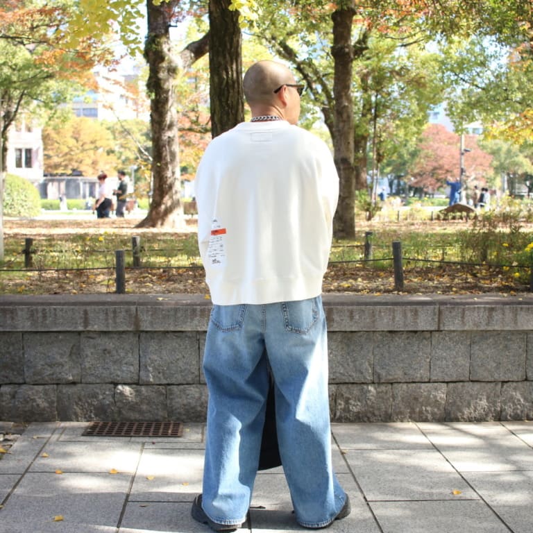 domrebel-berkin sweat wht