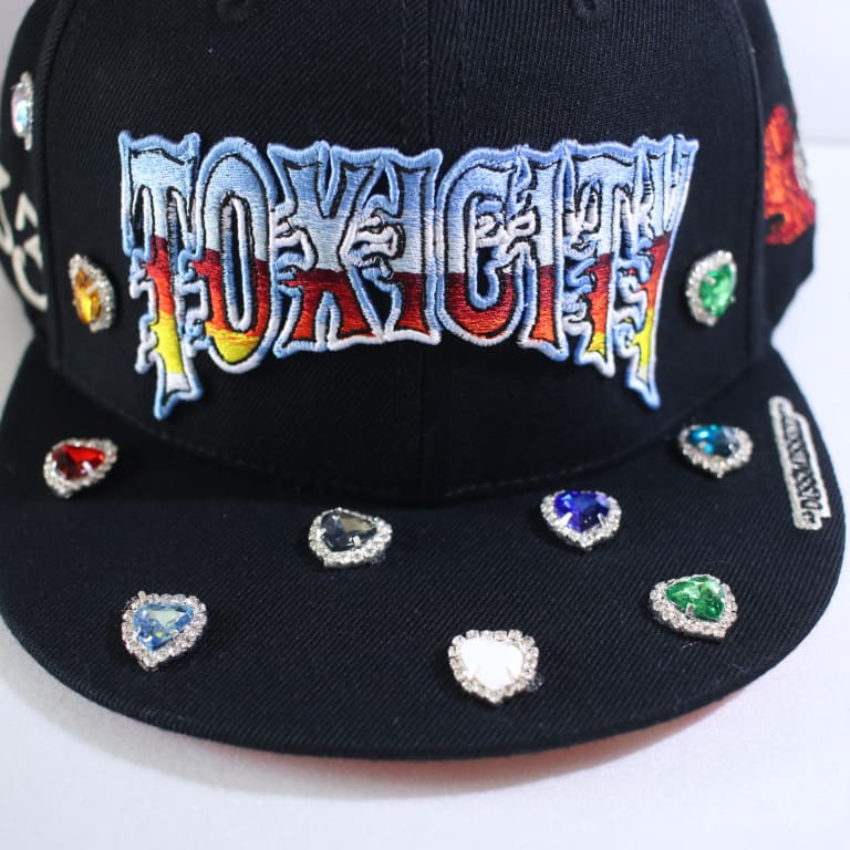 toxicity-cap 333 blk